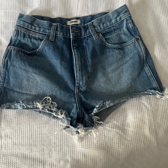 Wrangler Blue Denim Cut-Off Shorts - Picture 2 of 6